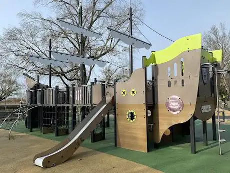 Photo de Children's playground (2-7 years)