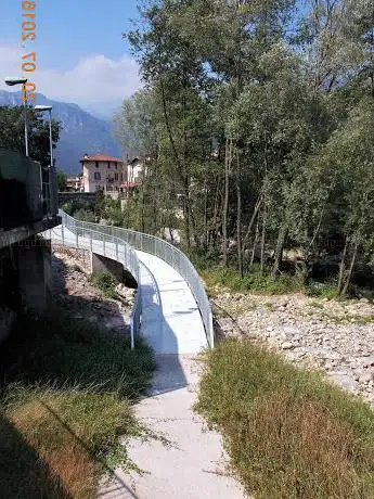 Photo de Parco comunale di Ponte Zanano