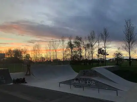 Photo de Hill Rise Skate Park