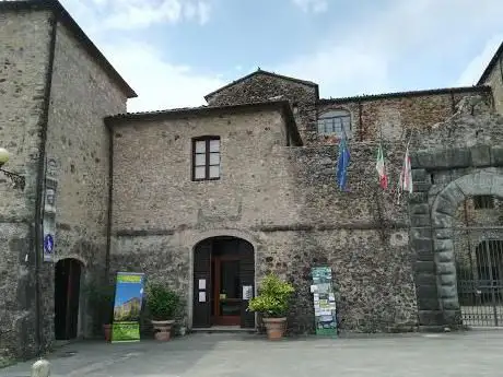 Photo de InfoPoint - punto informazioni turistiche Licciana Nardi