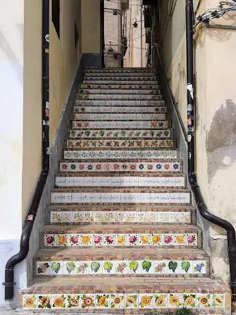 Photo de Scalinata Casa di Gabriele Rossetti