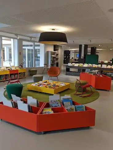 Photo de Library Julien Gracq