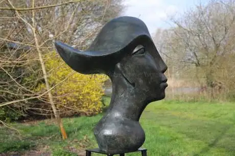 Photo de Beatrice Hoffman Sculpture