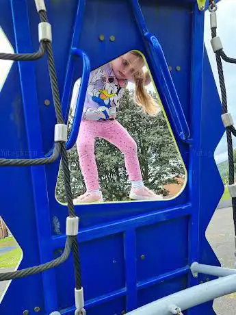 Photo de Holmleigh Park Play Area