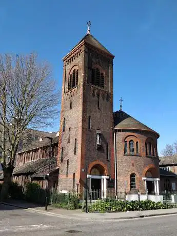 Photo de Our Lady of Compassion Catholic Church Upton Park