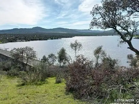 Photo de Presa del Embalse de Nogales