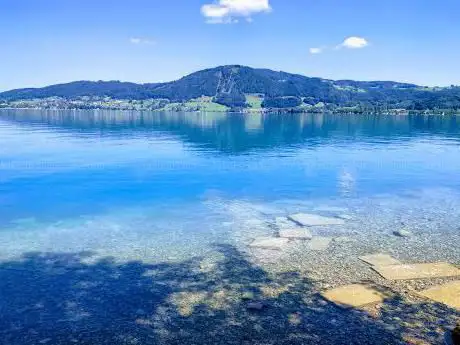 Photo de Attersee Taucheinstiegstelle Liebesbrücke