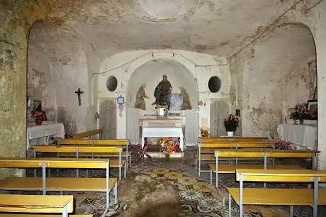 Photo de Complesso dell'Eremo di Santa Maria di Pietraspaccata