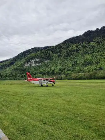 Photo de Ecole de Parachutisme de Château-d'Oex Sà rl