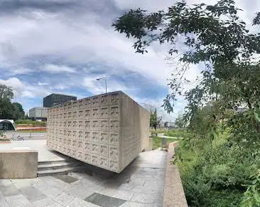 Robert-Schuman Monument
