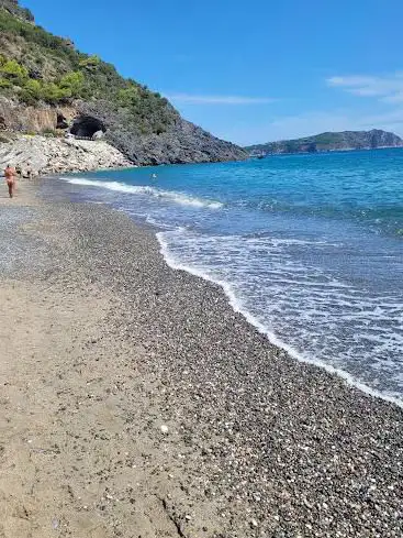 Photo de Lido Tre tre Spiaggia del Troncone