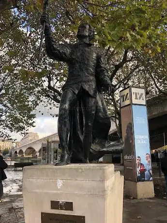 Photo de Laurence Olivier Statue