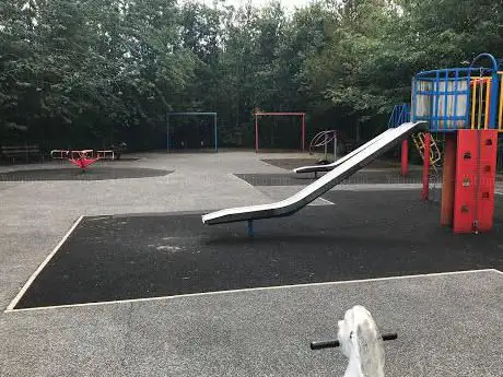 Playground Barberry Cl