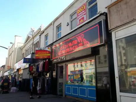 Photo de Warwick's Amusements
