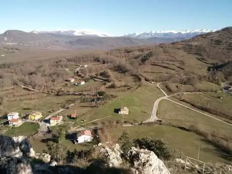 Photo de Pineta di Monte Ferrante - Mura Ciclopiche