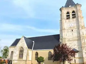 Église catholique Saint-Nicolas à Sainghin-en-Mélantois
