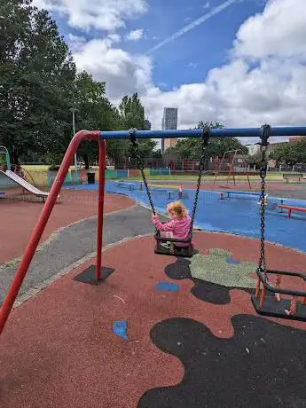 Photo de St George's Park Playground
