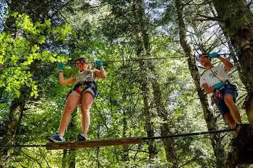Parc Aventure dans les arbres - Acropark au Ballon d'Alsace Vosges à 1075m d'altitude
