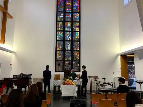 Photo de ì˜êµ­ëŸ°ë˜í•œì¸êµíšŒ ëŸ°ë˜ì˜ˆìˆ˜ë¹„ì „êµíšŒ (London Jesus Vision [Korean] Church)