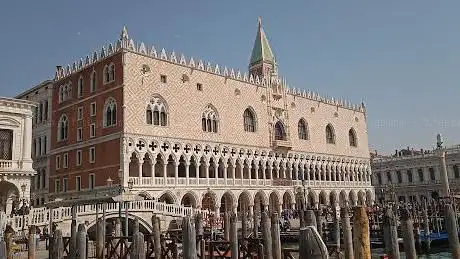 Photo de Palazzo delle Prigioni