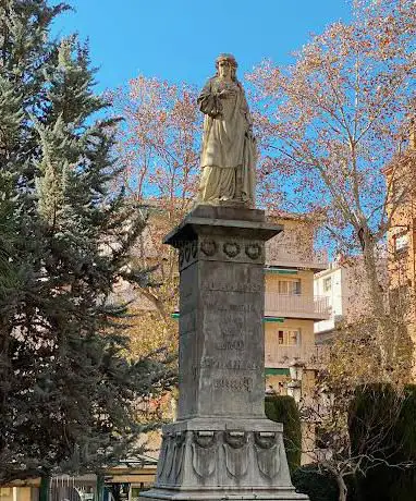 Photo de Monumento a Mariana Pineda