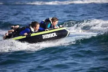 Jetouest Erquy | Rental Jetski | Buoys Towed | Boat Rental | Flyboard | Allowed Bateaux