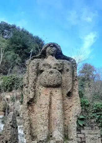 Photo de Necropolis of the Little House