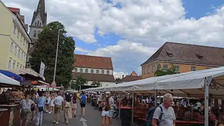 Photo de Wochenmarkt Sankt-Stephans-Platz