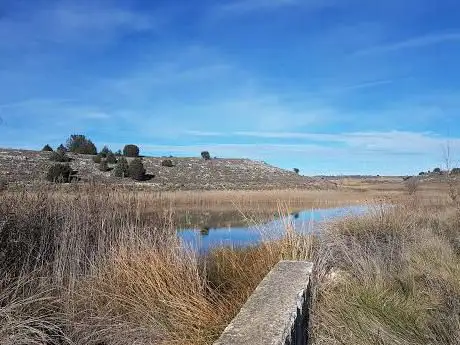 Photo de Lagunas de Valcabadillo