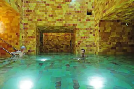 Mineralbad & Spa Samedan