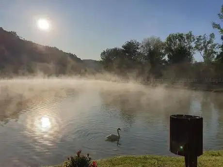 Photo de Lago artificiale Macerata Feltria