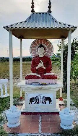 Photo de Maitri Viharaya (Tempio Buddista)