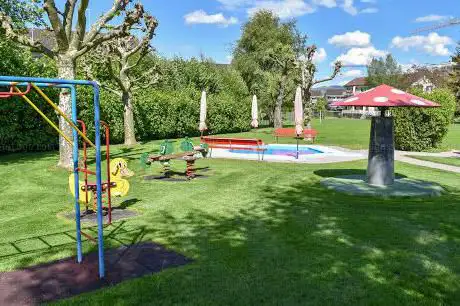 Spieplatz Schwimmbad Lido