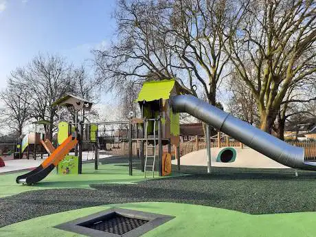 Photo de Clapham Playground