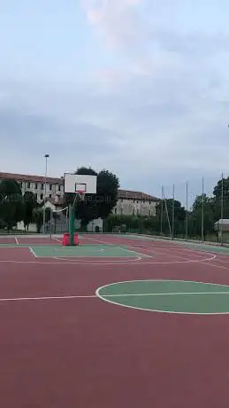 Piastra polifunzionale - Campghetto Basketball Court