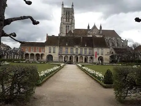 Bossuet Garden of Meaux