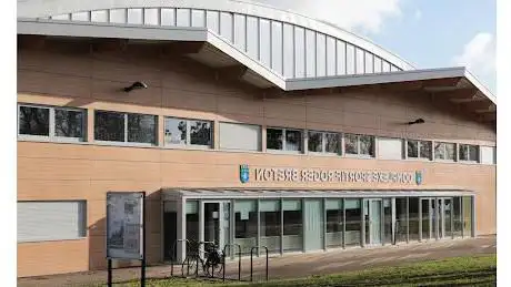 Photo de Complexe sportif Roger Breton