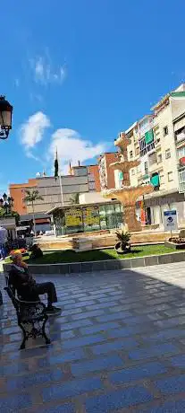 Photo de Fuente de la plaza de Andalucia