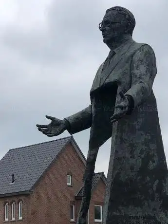 Beeld Armand Neven Burg.Herten 1922-1997)