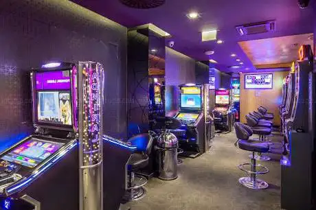 Sala Admiral SLOT & VLT