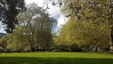 Photo de Brunswick Square Gardens