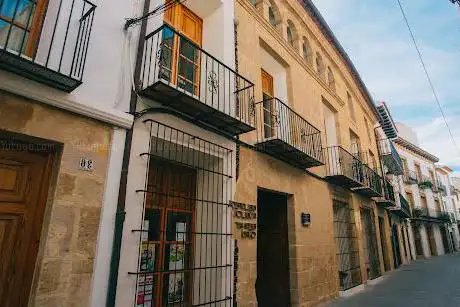 Photo de Cases del Batlle. Espai d'Art Contemporani Salvador Soria.