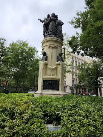 Photo de Plaza de los Chisperos de ChamberÃ