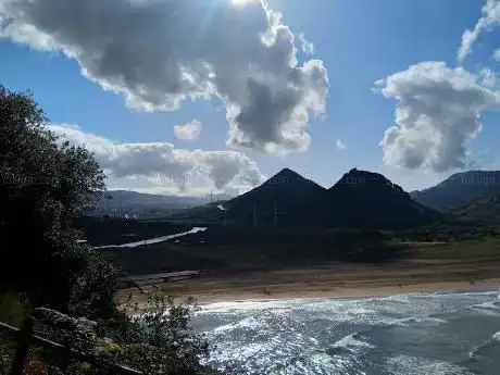 Photo de Marismas de Pobeña