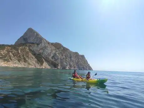 Photo de Itours adventure Calpe (alquiler y excursiones de Kayak en Calpe)