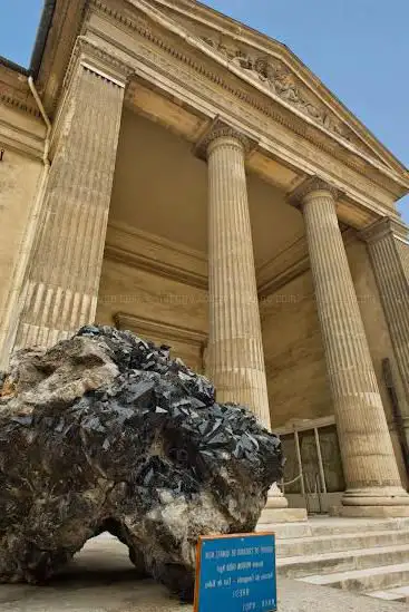 Gallery of Mineralogy and Geology