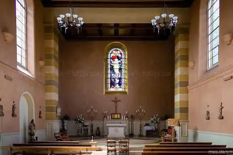 Photo de Holy Trinity R C Church