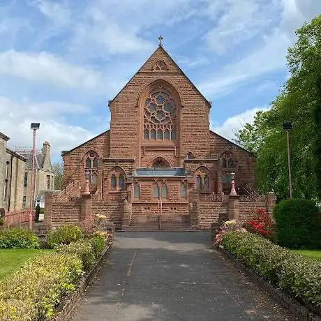Photo de Holy Family & Saint Ninian's Roman Catholic Church : Kirkintilloch