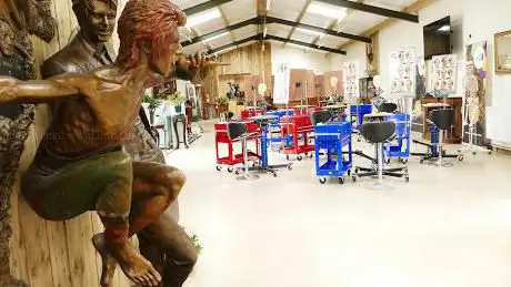 The Sculpture School Ltd