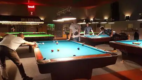 Chaos Snooker and Pool